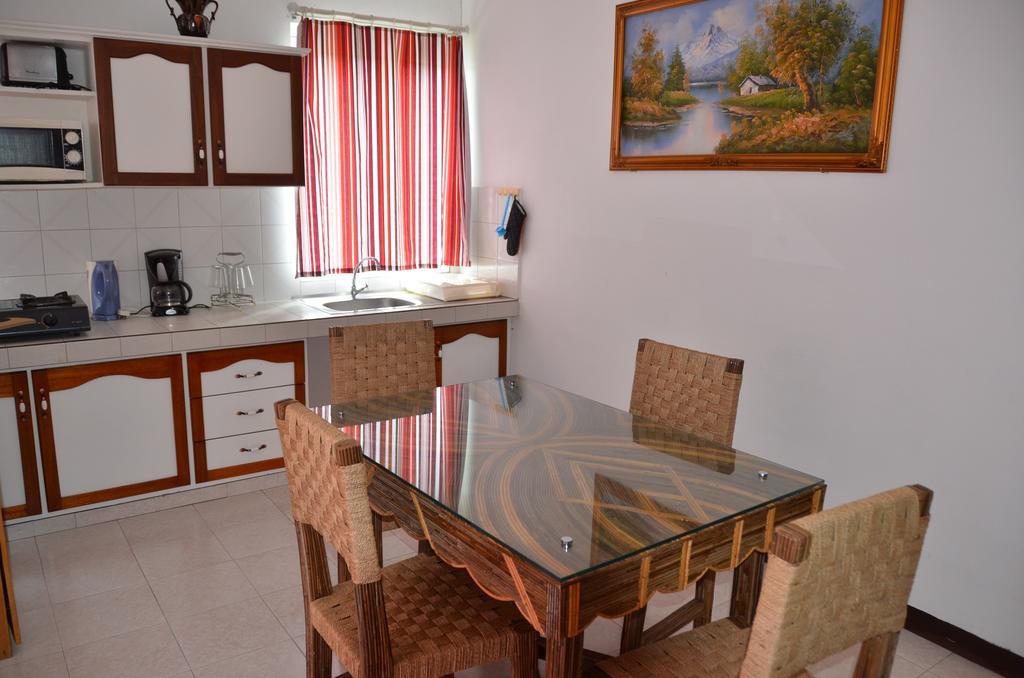 Les Gentilhommieres Guest House Trou aux Biches Zimmer foto